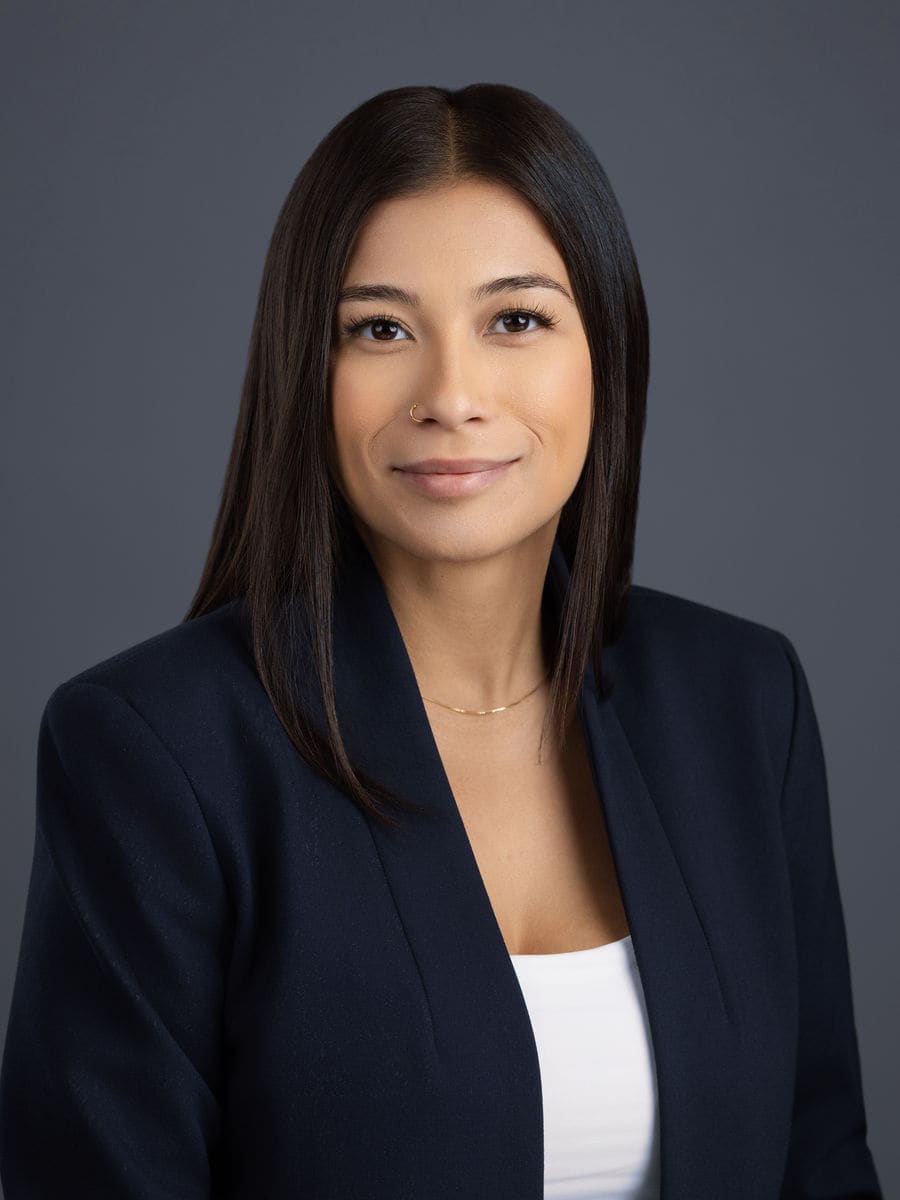 Rikki Medina, abogada fundadora de Medina & Medina en Austin, Texas